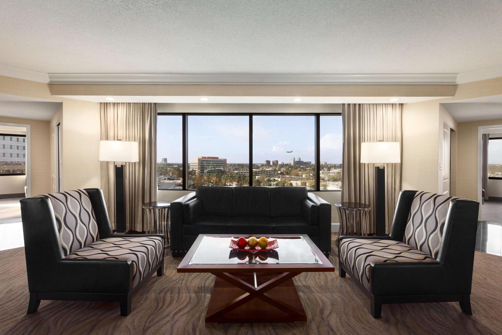 Embassy Suites By Hilton Irvine Orange County Airport Extérieur photo